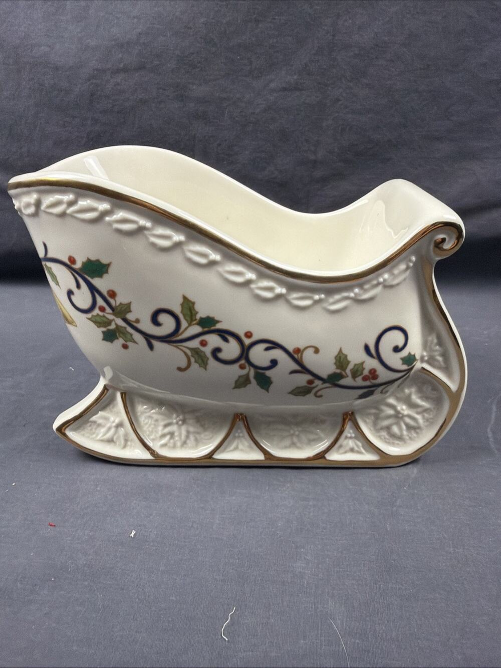 Mikasa Ribbon Holly Porcelain Centerpiece Christmas Gold Trim China
